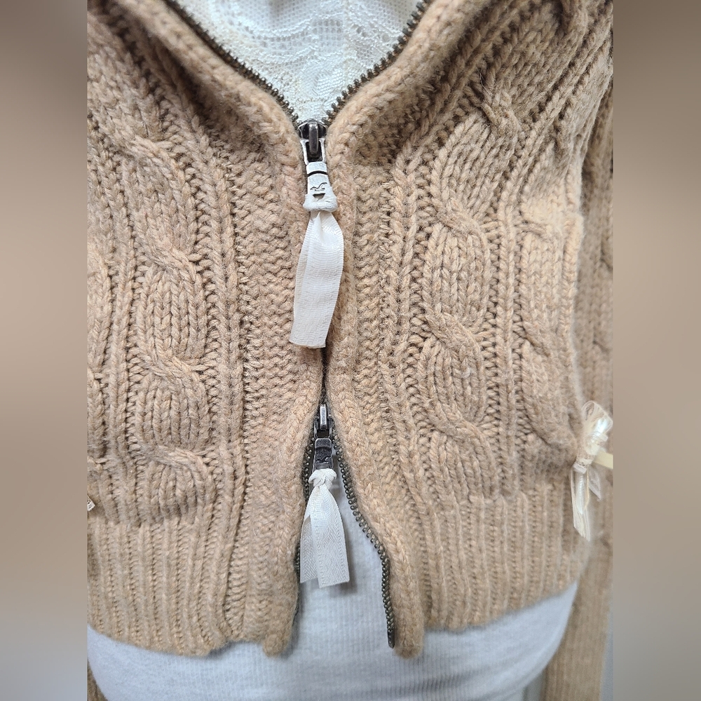 ♡ Y2K ♡ Hollister Tan Wool & Rabbit Hair Zip Down Hooded Babydoll Sweater 2000s - Picture 12 of 13